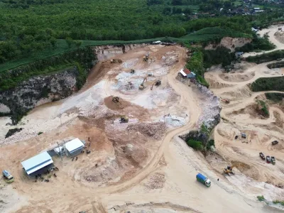 Tambang batu kapur PT Bio Alam Indonesia Persada